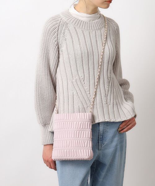 OPAQUE.CLIP（オペークドットクリップ）の「◆シャーリングデザインミニショルダーバッグ（ショルダーバッグ・レディース・ライトグレー/グリーン/ブラック/ベビーピンク・00）」の6枚目の写真