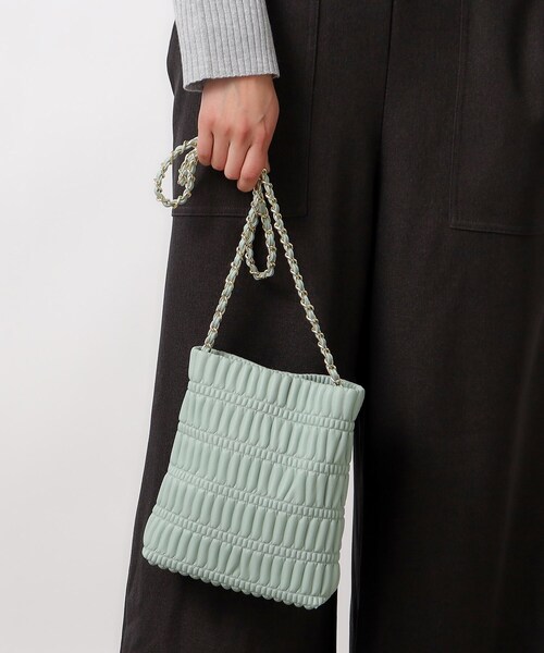 OPAQUE.CLIP（オペークドットクリップ）の「◆シャーリングデザインミニショルダーバッグ（ショルダーバッグ・レディース・ライトグレー/グリーン/ブラック/ベビーピンク・00）」の18枚目の写真