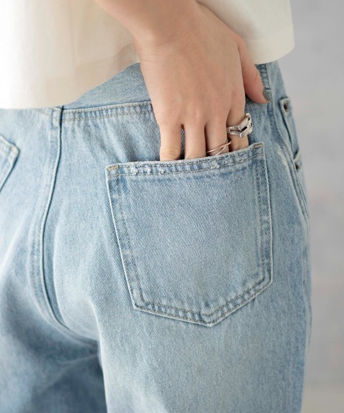 WEGO(ウィゴー)の「WEGO/セミフレアデニムパンツ(デニムパンツ・レディース・ライトインディゴブルー/ブラック系1・SMALL/MEDIUM)」の7枚目の写真