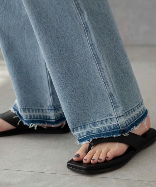 WEGO(ウィゴー)の「WEGO/セミフレアデニムパンツ(デニムパンツ・レディース・ライトインディゴブルー/ブラック系1・SMALL/MEDIUM)」の8枚目の写真