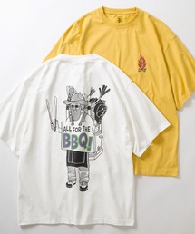 COBMASTER（コブマスター）の「【Cobmaster/コブマスター】「ALL FOR THE BBQ！」バーベキューマンイラスト バックプリントデザイン 半袖Tシャツ/ビッグシルエット/オーバーサイズ（Tシャツ/カットソー・メンズ）」