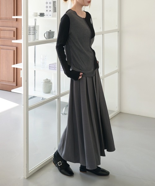 UNE MANSION（ユヌマンション）の「【ベルトSET】プリーツロングスカート（スカート・レディース・グレー/ブラック/ベージュ・LARGE/MEDIUM/SMALL）」の12枚目の写真