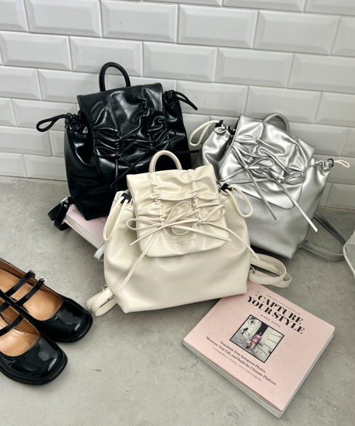 Loueme（ルエム）の「ダブルリボンギャザーリュック（バックパック/リュック・レディース・ブラック/シルバー/アイボリー・FREE）」の11枚目の写真