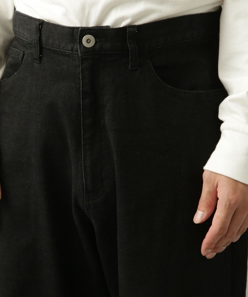 Apo(s)ture(アポスチャー)の「LUCAS-001/デニムワイドパンツ(デニムパンツ・メンズ・ブラック/ネイビー・XS/S/M/L/XL)」の6枚目の写真