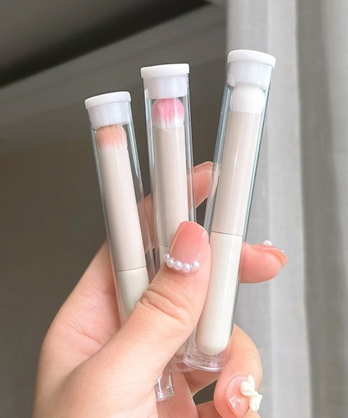 IRADOWL（アイラドール）の「リップ＆コンシーラーブラシ（メイクブラシ・レディース・オレンジ/ホワイト/ピンク・FREE）」の8枚目の写真