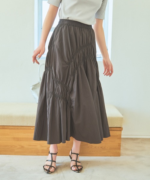 mysty woman（ミスティウーマン）の「ランダムシャーリングスカート 118547（スカート・レディース・チャコールグレー/カーキ/アイボリー・FREE）」の3枚目の写真