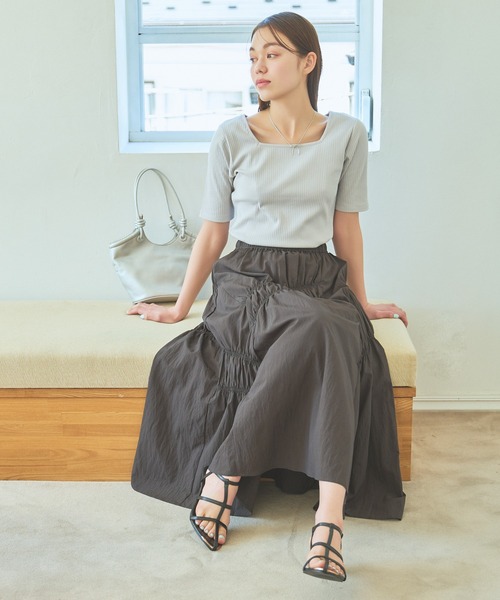 mysty woman（ミスティウーマン）の「ランダムシャーリングスカート 118547（スカート・レディース・チャコールグレー/カーキ/アイボリー・FREE）」の5枚目の写真