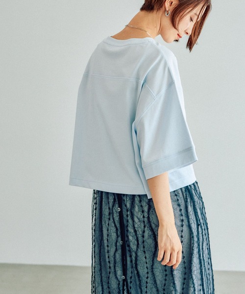 LEPSIM(レプシィム)の「【3つの機能付き】ワイドクロップドT 987481(Tシャツ/カットソー・レディース・ブラック/ライトブルー/オフホワイト/ホワイト×ブラック/レッド/ブルー系その他・FREE)」の13枚目の写真