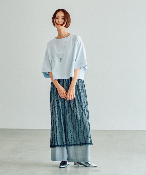 LEPSIM(レプシィム)の「【3つの機能付き】ワイドクロップドT 987481(Tシャツ/カットソー・レディース・ブラック/ライトブルー/オフホワイト/ホワイト×ブラック/レッド/ブルー系その他・FREE)」の11枚目の写真