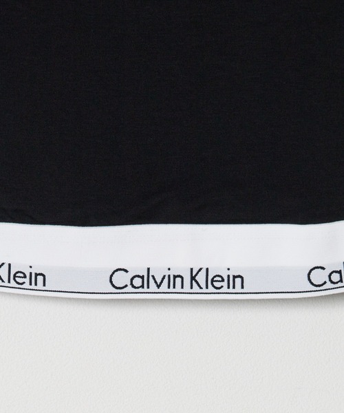 Calvin Klein（カルバン・クライン）の「Calvin Klein/カルバンクライン T-SHIRT BRALETTE Tシャツブラレット（スポーツブラ・レディース・ホワイト/グレー/ブラック・S/M/L/XS）」の5枚目の写真