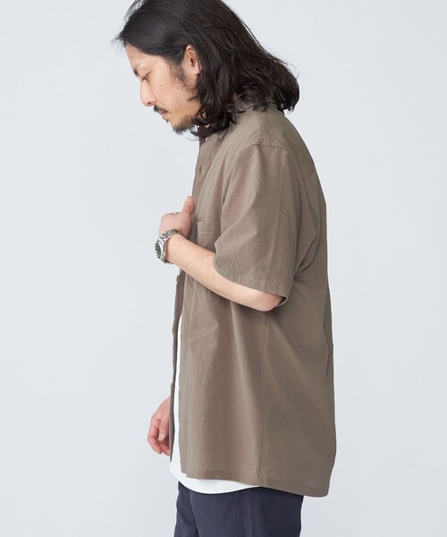 SHIPS(シップス)の「SHIPS:〈吸水速乾〉Micro Dot Air(R) レギュラーカラー ショートスリーブ シャツ(シャツ/ブラウス・メンズ・チャコールグレー/ブラック/カーキ・SMALL/MEDIUM/LARGE/X-LARGE)」の6枚目の写真