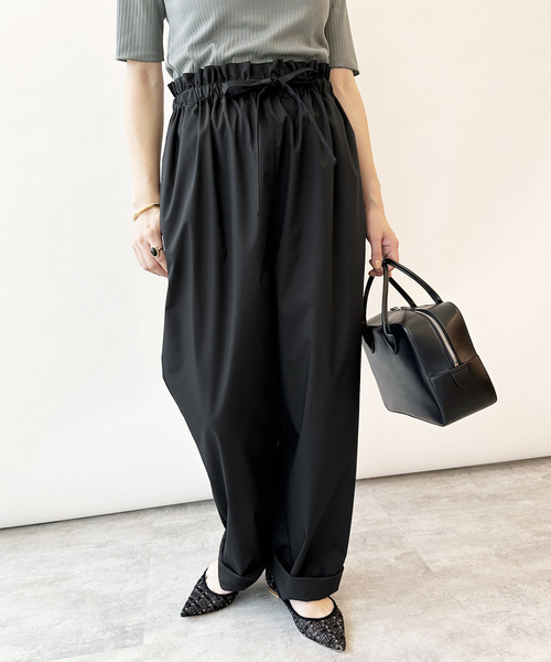 VERMEIL par iena(ヴェルメイユパーイエナ)の「コットンポリエステルドロストパンツ(その他パンツ・レディース・ベージュ/ブラック・38/36)」の2枚目の写真