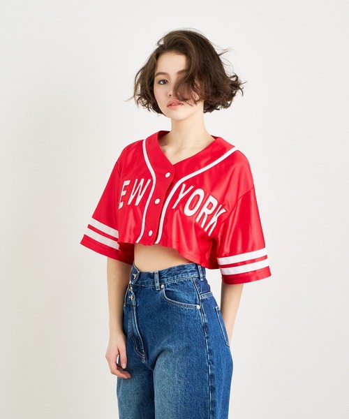 anna sui nyc(アナ スイ エヌ ワイ シー)の「NYエンブロイダリーベースボールショートシャツ(Tシャツ/カットソー・レディース・レッド/ホワイト/ネイビー・FREE)」の3枚目の写真