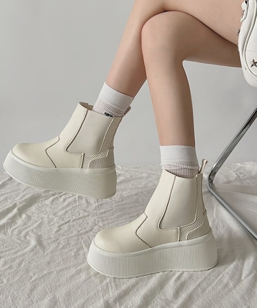 Shoes in Closet（シューズインクローゼット）の「厚底