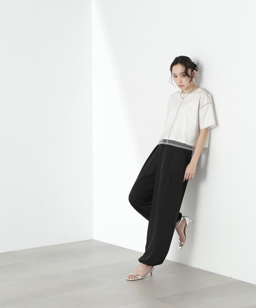 NATURAL BEAUTY BASIC(ナチュラルビューティーベーシック)の「◇チュールレイヤードカットソー(Tシャツ/カットソー・レディース・オフホワイト/ベージュ/チャコールグレー/ダークブラウン・FREE)」の11枚目の写真