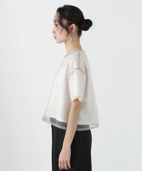 NATURAL BEAUTY BASIC(ナチュラルビューティーベーシック)の「◇チュールレイヤードカットソー(Tシャツ/カットソー・レディース・オフホワイト/ベージュ/チャコールグレー/ダークブラウン・FREE)」の12枚目の写真