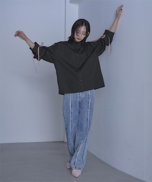 miette（ミエット）の「2wayリボンスリーブシャツ（シャツ/ブラウス・レディース・ネイビー/ブラック/ライトイエロー/グレー/ピンク/オフホワイト・FREE）」の7枚目の写真