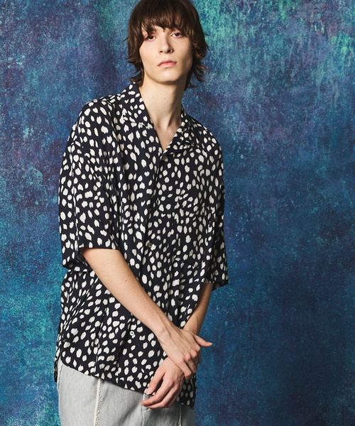 MAISON SPECIAL（メゾンスペシャル）の「《UNISEX》【LIMITED EDITION】Prime-Over Short Sleeve Open Collar Shirt/プライムオーバーショートスリーブオープンカラーシャツ【MAISON SPECIAL/メゾンスペシャル】（シャツ/ブラウス・メンズ・オフホワイト/グレー/ブラウン/ベージュ/ブラック/ライトグレー/チャコールグレー/ホワイト/ピンクベージュ/グリーン/ライトグリーン/オレンジ/その他1/ダークブラック/その他2・2/1）」の4枚目の写真
