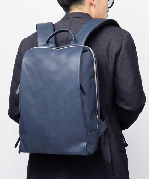 REGiSTA(レジスタ)の「レザー調 薄マチ 軽い ビジネスリュック A4・PC収納対応 軽量リュック(バックパック/リュック・メンズ・ブラック/ダークブラウン/ネイビー・FREE)」の11枚目の写真