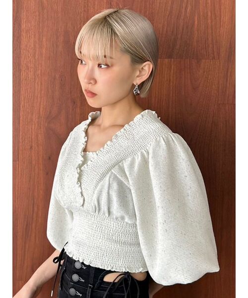 EMODA（エモダ）の「シャーリングミニトップ（Tシャツ/カットソー・レディース・ブラック/グレー/ホワイト/ライム・FREE）」の7枚目の写真