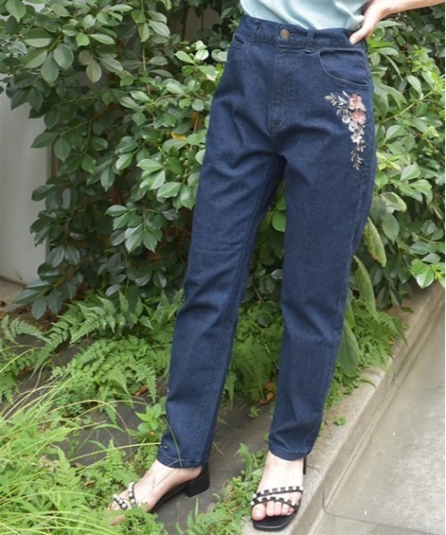 axes femme（アクシーズファム）の「エンブロイダリーデニムパンツ