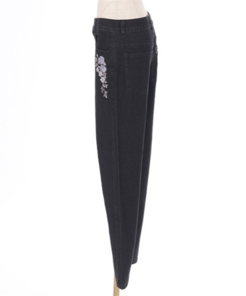 axes femme(アクシーズファム)の「エンブロイダリーデニムパンツ(デニムパンツ・レディース・インディゴブルー/ブラック・MEDIUM/LARGE)」の7枚目の写真