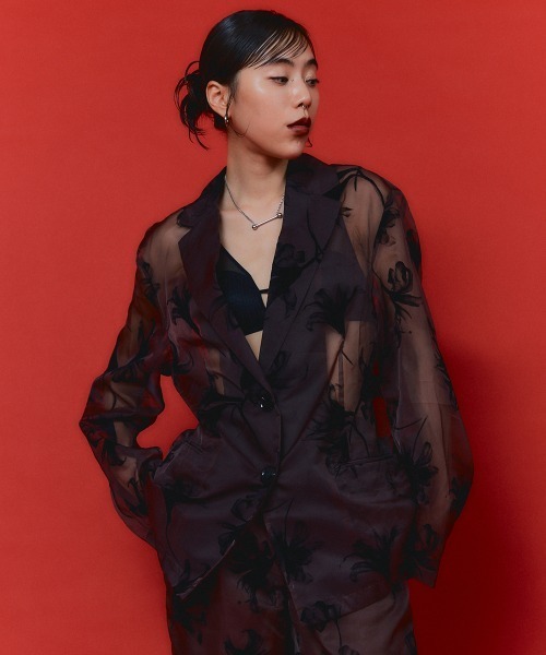 led.tokyo（レッドトウキョウ）の「【led.tokyo】オーガンジーシアージャケット（テーラードジャケット・レディース・ブラック/ブラウン・FREE）」の2枚目の写真