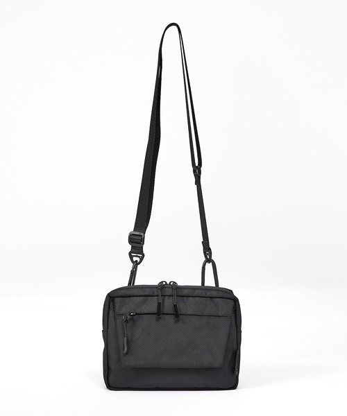NoiR/ノアール（ノアール）の「【NoiR / ノアール】撥水加工 2WAY ショルダーバッグ ポーチ Switch shoulder（スイッチショルダー） N24002（ショルダーバッグ・メンズ・ブラック系その他2/ブラック系その他・フリー）」の3枚目の写真