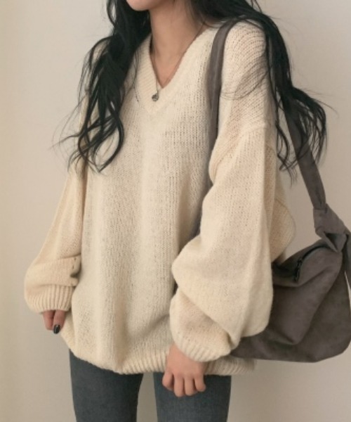 N.s（エヌドットエス）の「ボリュームスリーブVネックニットプルオーバー（ニット/セーター・レディース・ベージュ/ピンク/グレー・FREE）」の7枚目の写真