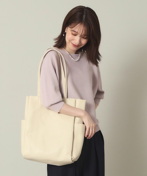 ITS'DEMO（イッツデモ）の「◆【A4対応／通勤／6ポケット】収納上手になれるトート（トートバッグ・レディース・アイボリー/ブラック/ナチュラル/ブルー/ベージュ/シルバー/ダークグレー/ブロンズ・00）」の2枚目の写真