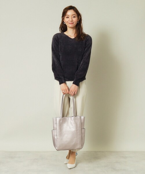 ITS'DEMO（イッツデモ）の「◆【A4対応／通勤／6ポケット】収納上手になれるトート（トートバッグ・レディース・アイボリー/ブラック/ナチュラル/ブルー/ベージュ/シルバー/ダークグレー/ブロンズ・00）」の20枚目の写真