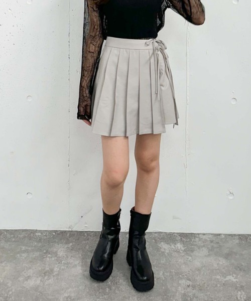 archives（アルシーヴ）の「プリーツスカートレイヤードショートパンツ（その他パンツ・レディース・ブラック/グレー/モカ・MEDIUM）」の13枚目の写真