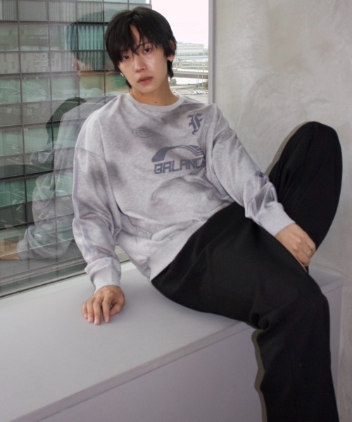 FCMM(エフシーエムエム)の「BALANCE CREWNECK SWEATSHIRT/バランスクルーネックスウェットシャツ(スウェット・メンズ・イエロー/ブラック/グレー・MEDIUM/LARGE)」の11枚目の写真