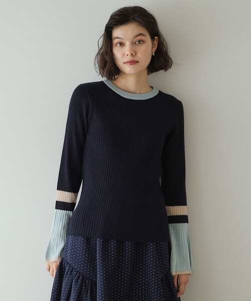 OPAQUE.CLIP（オペークドットクリップ）の「◆《Oggi掲載》配色フレアースリーブニット【洗濯機洗い可】（ニット/セーター・レディース・チャコール/ブラック系4/ネイビー系4・36/38/40）」の16枚目の写真