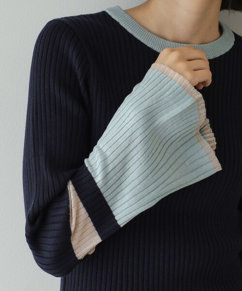 OPAQUE.CLIP（オペークドットクリップ）の「◆《Oggi掲載》配色フレアースリーブニット【洗濯機洗い可】（ニット/セーター・レディース・チャコール/ブラック系4/ネイビー系4・36/38/40）」の20枚目の写真