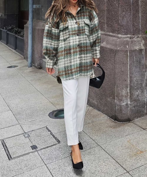 esutoreja(エストレジャ)の「テーパードセンタープレススラックス(スラックス・レディース・ホワイト/ブラウン/ブラック・S/M)」の8枚目の写真