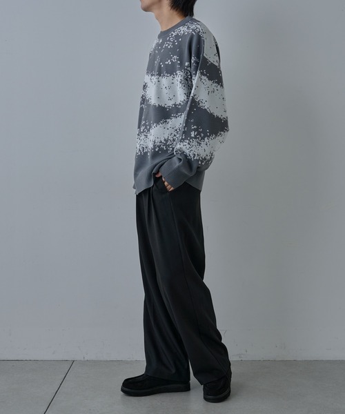 COLONY 2139（コロニートゥーワンスリーナイン）の「ピクセルパターンクルーニット（ニット/セーター・メンズ・グレー/ブラック/ネイビー・MEDIUM/LARGE）」の13枚目の写真