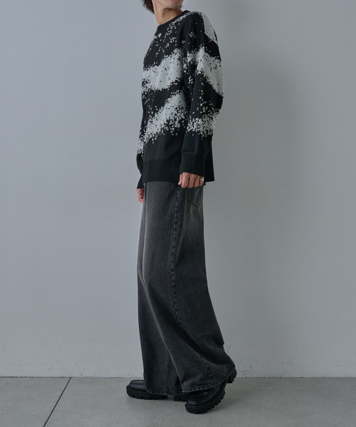 COLONY 2139（コロニートゥーワンスリーナイン）の「ピクセルパターンクルーニット（ニット/セーター・メンズ・グレー/ブラック/ネイビー・MEDIUM/LARGE）」の17枚目の写真