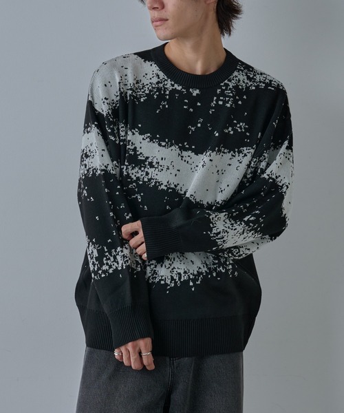 COLONY 2139（コロニートゥーワンスリーナイン）の「ピクセルパターンクルーニット（ニット/セーター・メンズ・グレー/ブラック/ネイビー・MEDIUM/LARGE）」の8枚目の写真