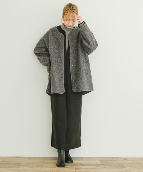 ITEMS URBANRESEARCH（アイテムズ アーバンリサーチ）の「ボアジャケット（ノーカラーコート・レディース・グレー/オフホワイト/ライトブラウン・FREE）」の5枚目の写真