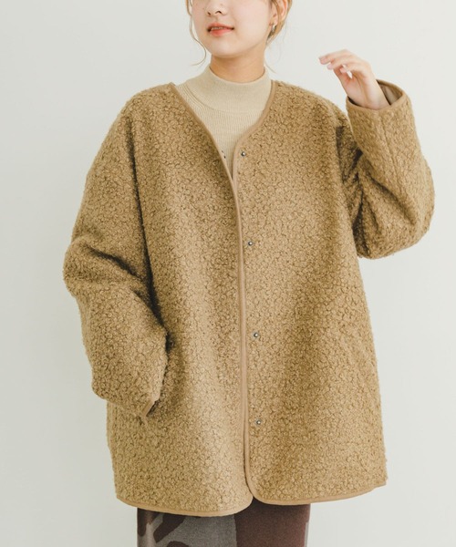 ITEMS URBANRESEARCH（アイテムズ アーバンリサーチ）の「ボアジャケット（ノーカラーコート・レディース・グレー/オフホワイト/ライトブラウン・FREE）」の7枚目の写真