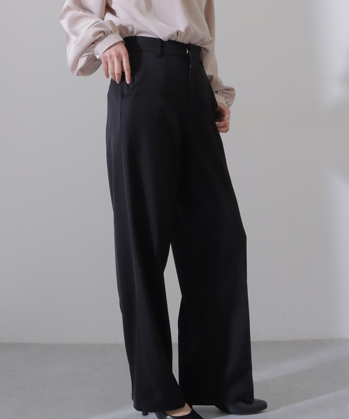 Lace Ladies（レースレディース）の「ソリッドカラー センタープリーツ ワイド パンツ（スラックス・レディース・グレイッシュベージュ/アイボリー/ブラック/ダークグレー・M/S/L）」の8枚目の写真