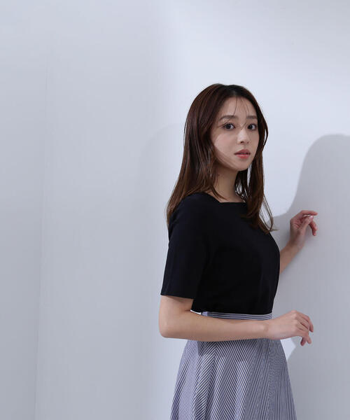 NATURAL BEAUTY BASIC(ナチュラルビューティーベーシック)の「◇ベーシックTシャツシリーズ スクエアネック(Tシャツ/カットソー・レディース・オフホワイト/グレー/ブラック・FREE)」の6枚目の写真