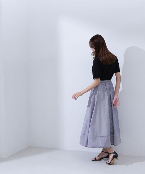 NATURAL BEAUTY BASIC(ナチュラルビューティーベーシック)の「◇ベーシックTシャツシリーズ スクエアネック(Tシャツ/カットソー・レディース・オフホワイト/グレー/ブラック・FREE)」の7枚目の写真