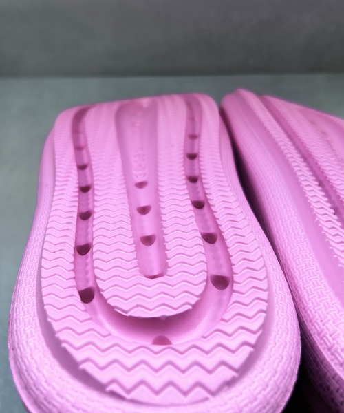 CALIFORNIA OUTFITTERS（カリフォルニア アウトフィッターズ）の「3-2A81 メッシュクロッグサンダル レディース 幅広 スリッポン サボシューズ（サンダル・レディース・ブラック/ベージュ/ピンク/ライトピンク・23cm/24cm/25cm）」の22枚目の写真