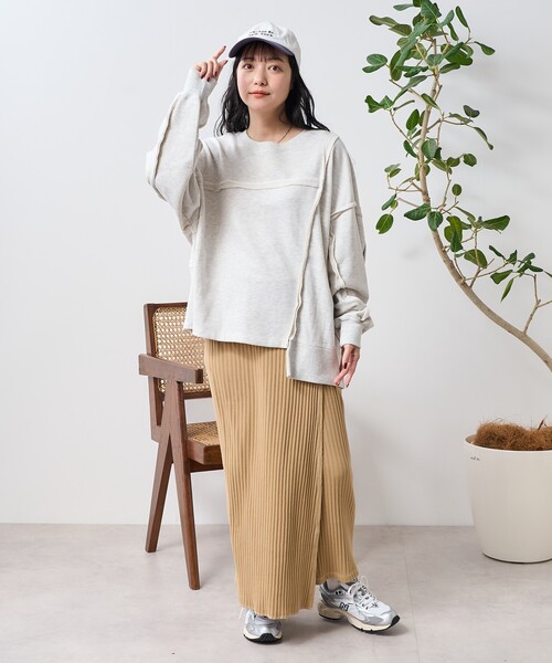 FREAK'S STORE(フリークスストア)の「リメイク風 カットオフスウェット(スウェット・レディース・グレー/チャコールグレー/ナチュラル・フリ-)」の5枚目の写真