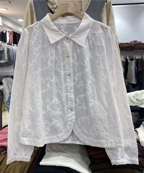 aimoha(アイモハ)の「花柄フロントカットシャツブラウス(シャツ/ブラウス・レディース・ホワイト/ライトベージュ・FREE)」の13枚目の写真