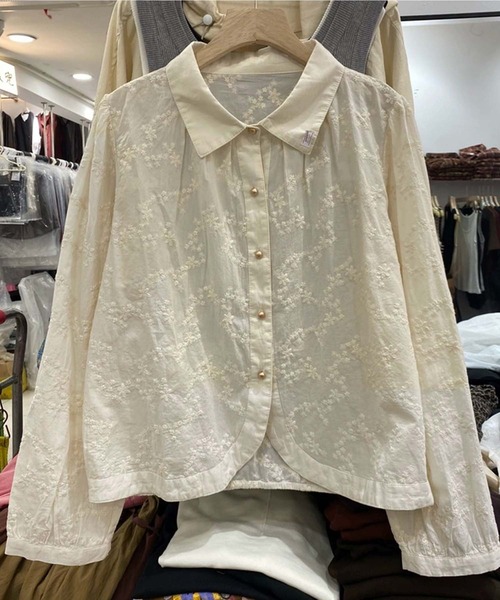 aimoha(アイモハ)の「花柄フロントカットシャツブラウス(シャツ/ブラウス・レディース・ホワイト/ライトベージュ・FREE)」の14枚目の写真