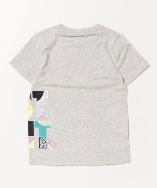 NIKE(ナイキ)の「NIKE/ナイキ 86M782 キッズ Tシャツ 86M782(Tシャツ/カットソー・キッズ・レモンイエロー/ヘザーグレー・4:105cm/5:110cm/6:115cm/7:120cm)」の3枚目の写真