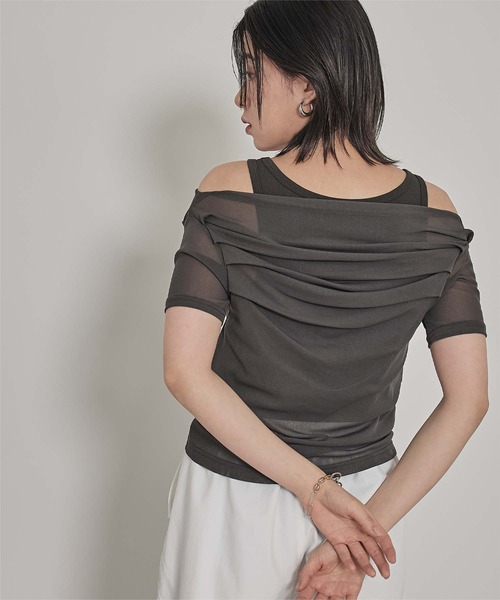 miette(ミエット)の「オフショルシアートップス(Tシャツ/カットソー・レディース・チャコール/アイボリー/レッド・FREE)」の14枚目の写真